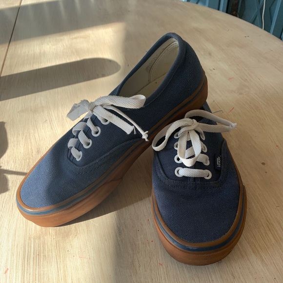 Vans Shoes - Women’s Van Shoes